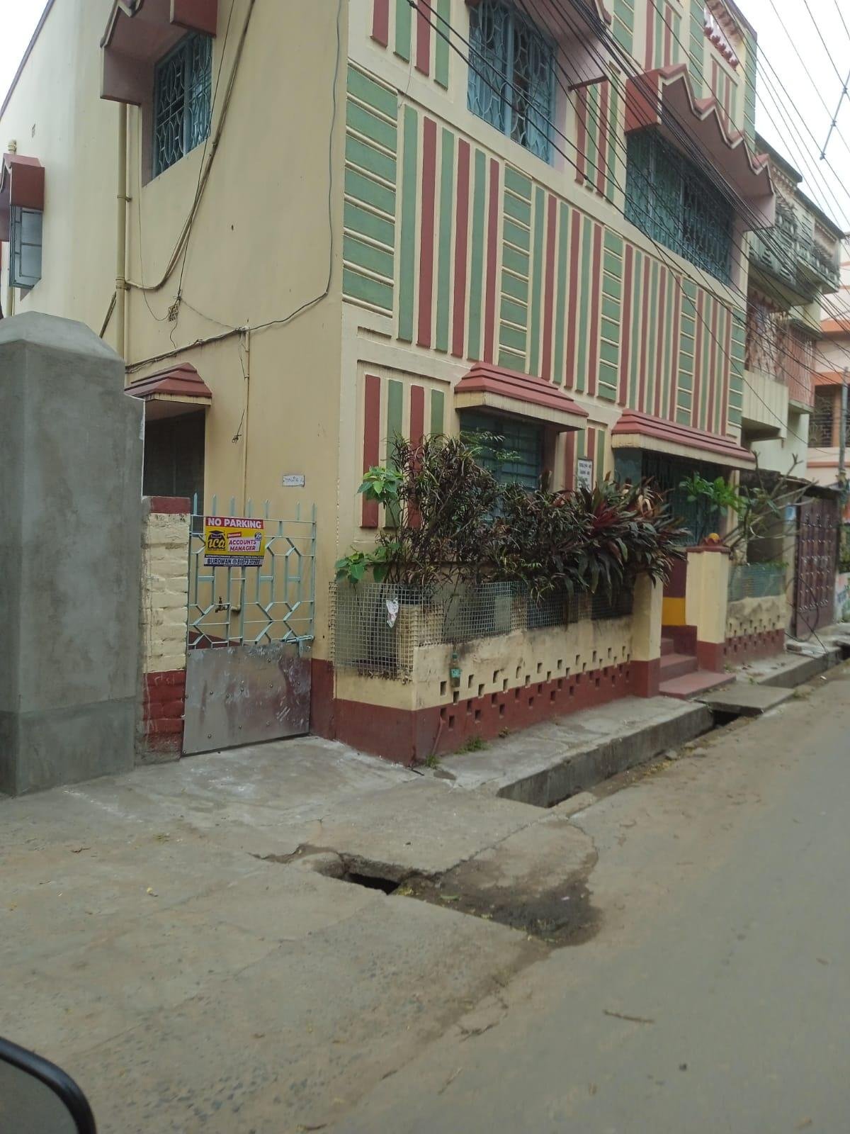 Independent House Kalibazar