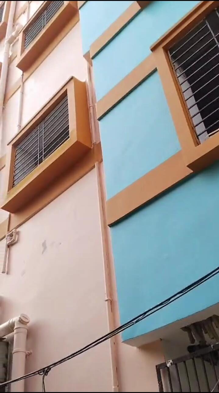 INDEPENDENT HOUSE