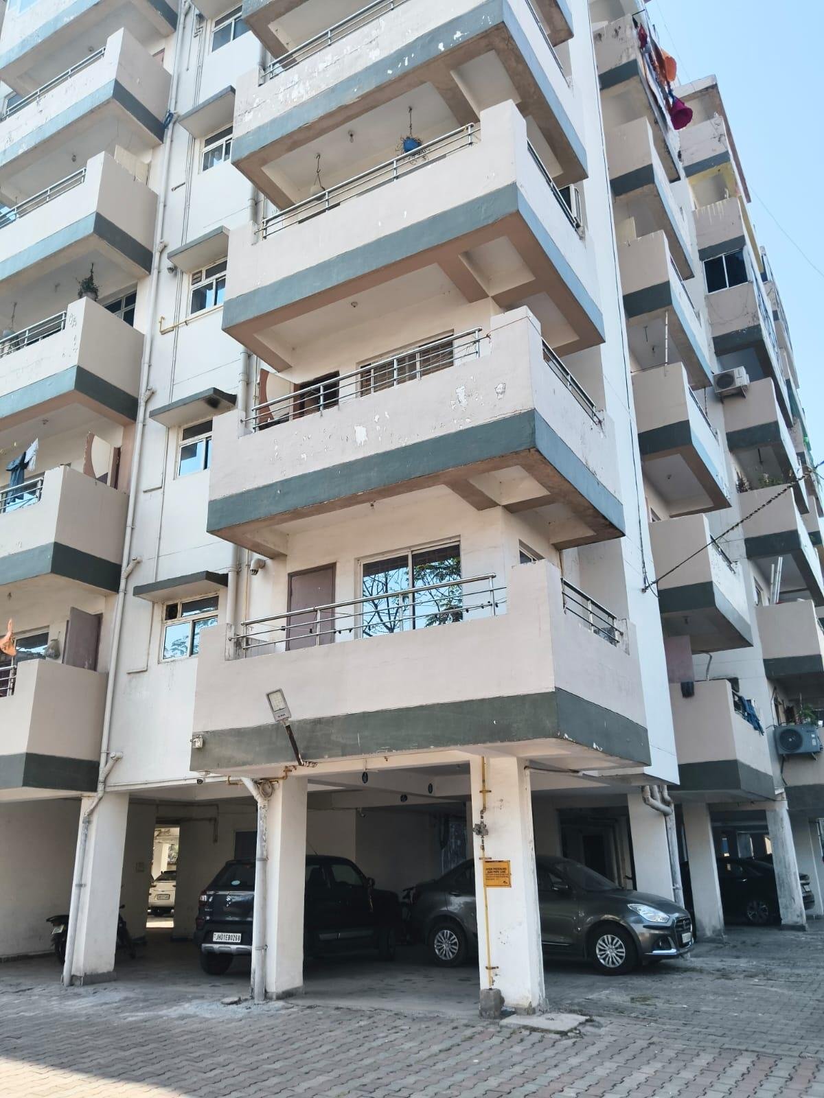 Ratnapriya Apartment