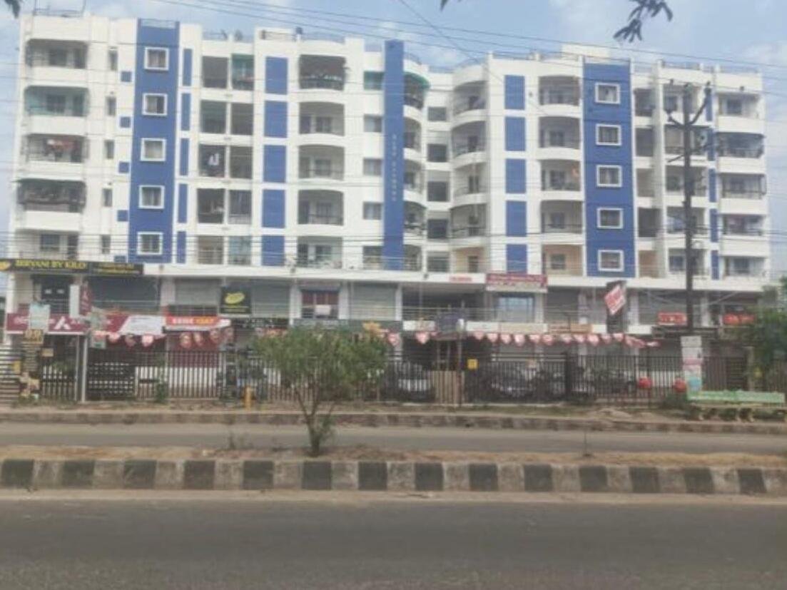 Blue diamond apartments